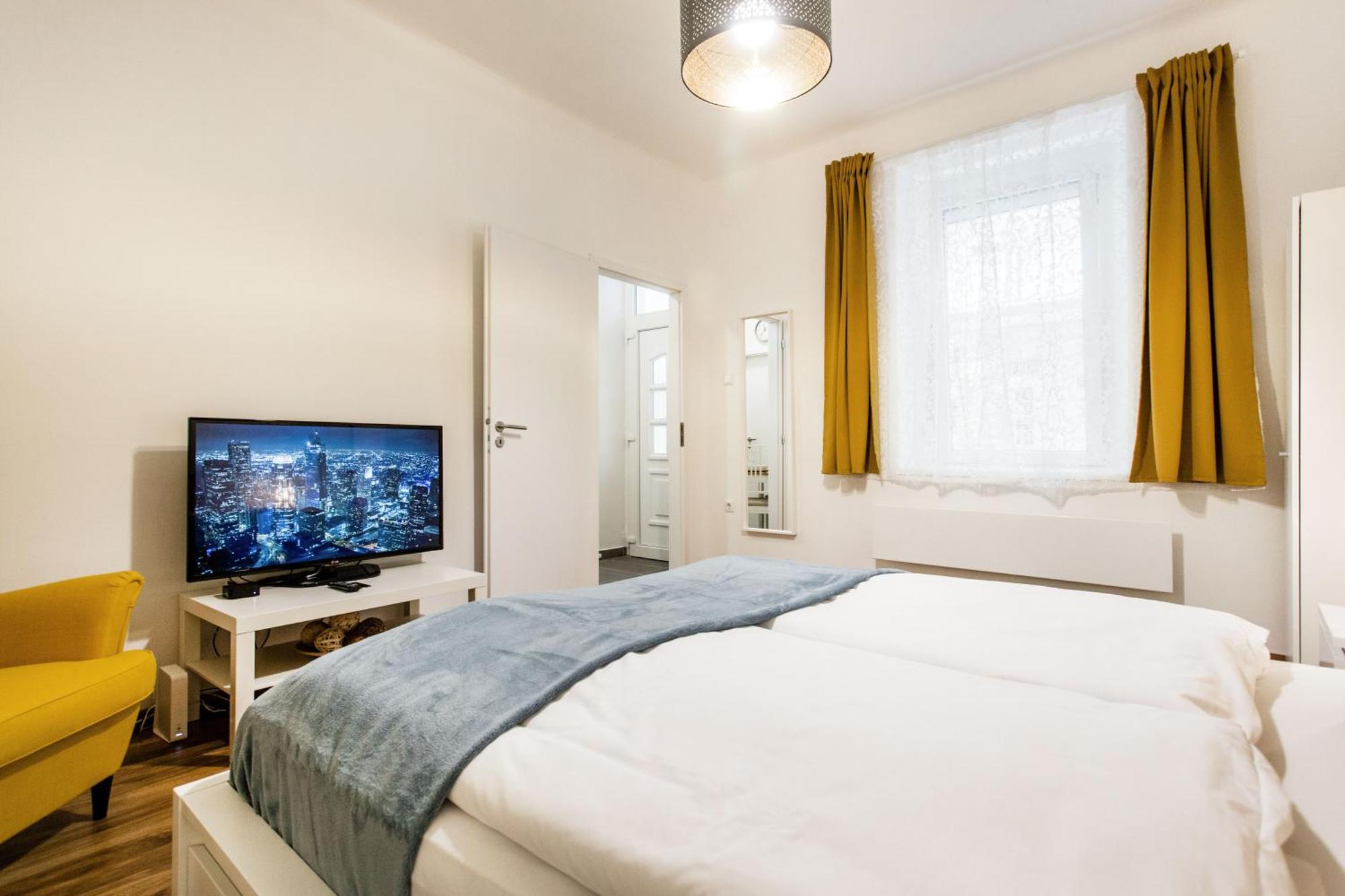 Quiet And Cozy Near The Danube * Budapest
